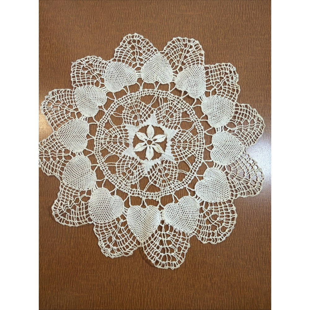 Vintage Style Heart Shape Hand Bobbin Lace Cotton White Doily 10"